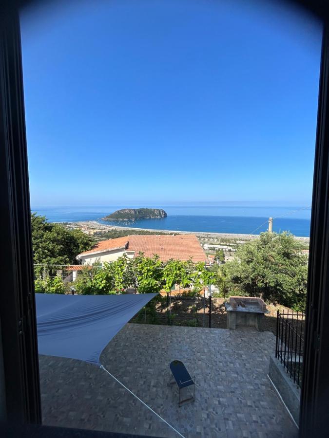 Villa Loren Praia a Mare Exteriör bild