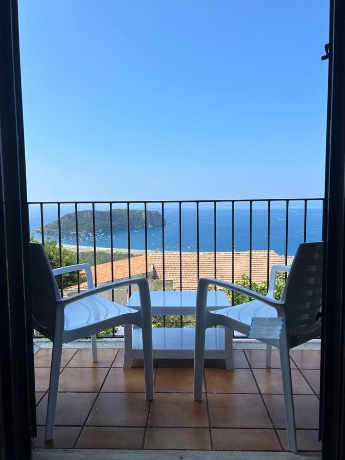 Villa Loren Praia a Mare Exteriör bild